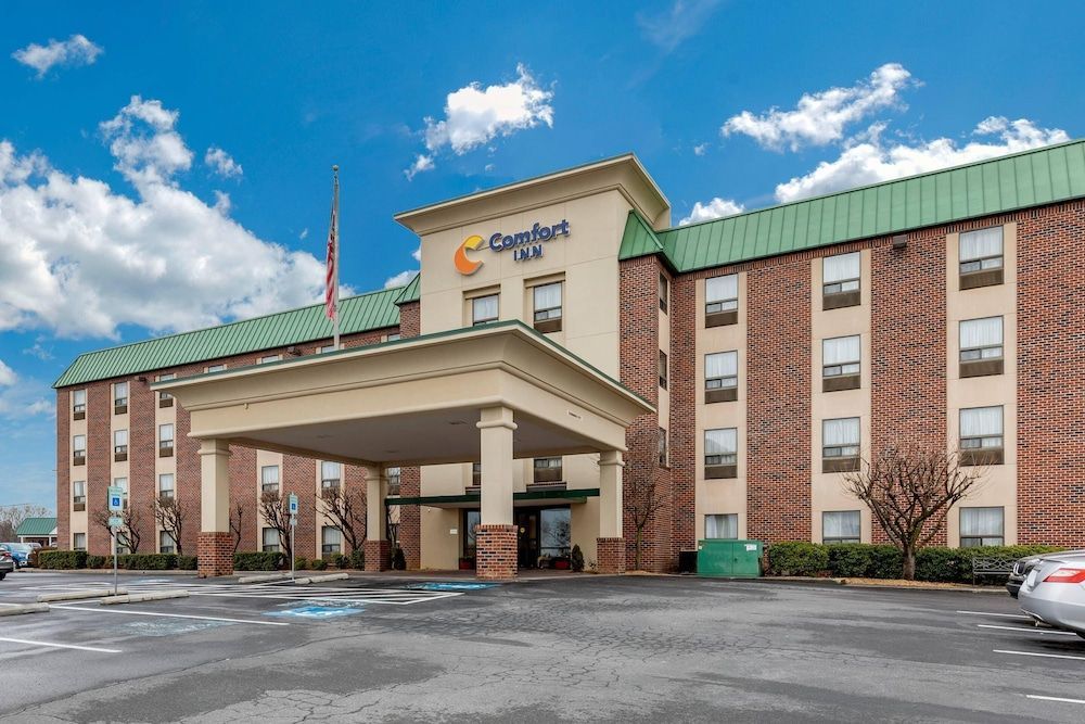 Comfort Inn Aikens Center 1