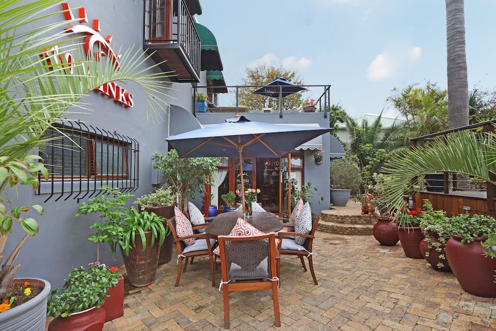 40 Winks Guest House Green Point Cape Town 2