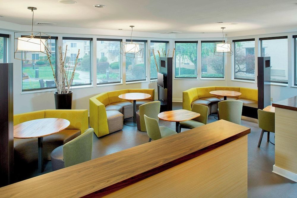Courtyard by Marriott Lansing 1