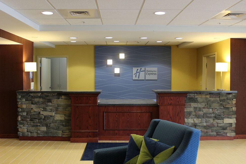 Holiday Inn Express & Suites MILFORD by IHG 1