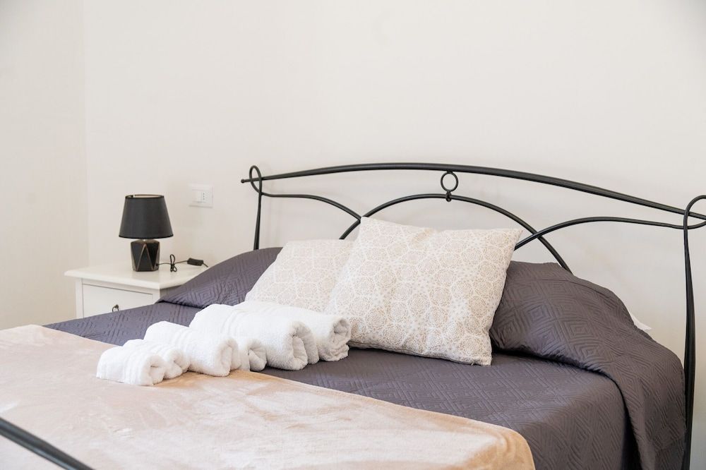 Pietra Rosa Apulian Home 2