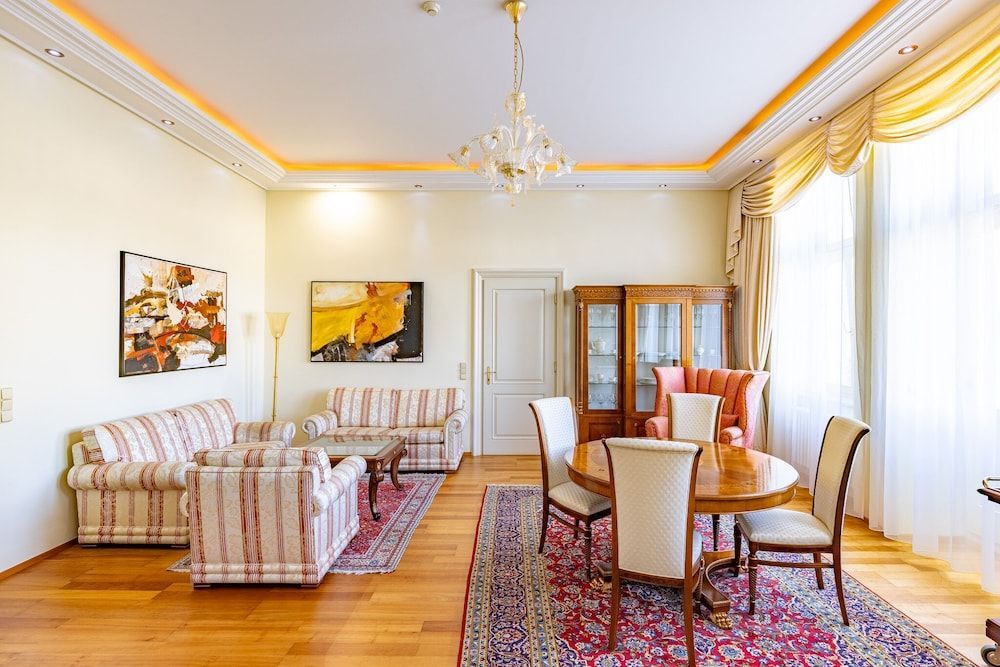 Grandhotel Zvon 1