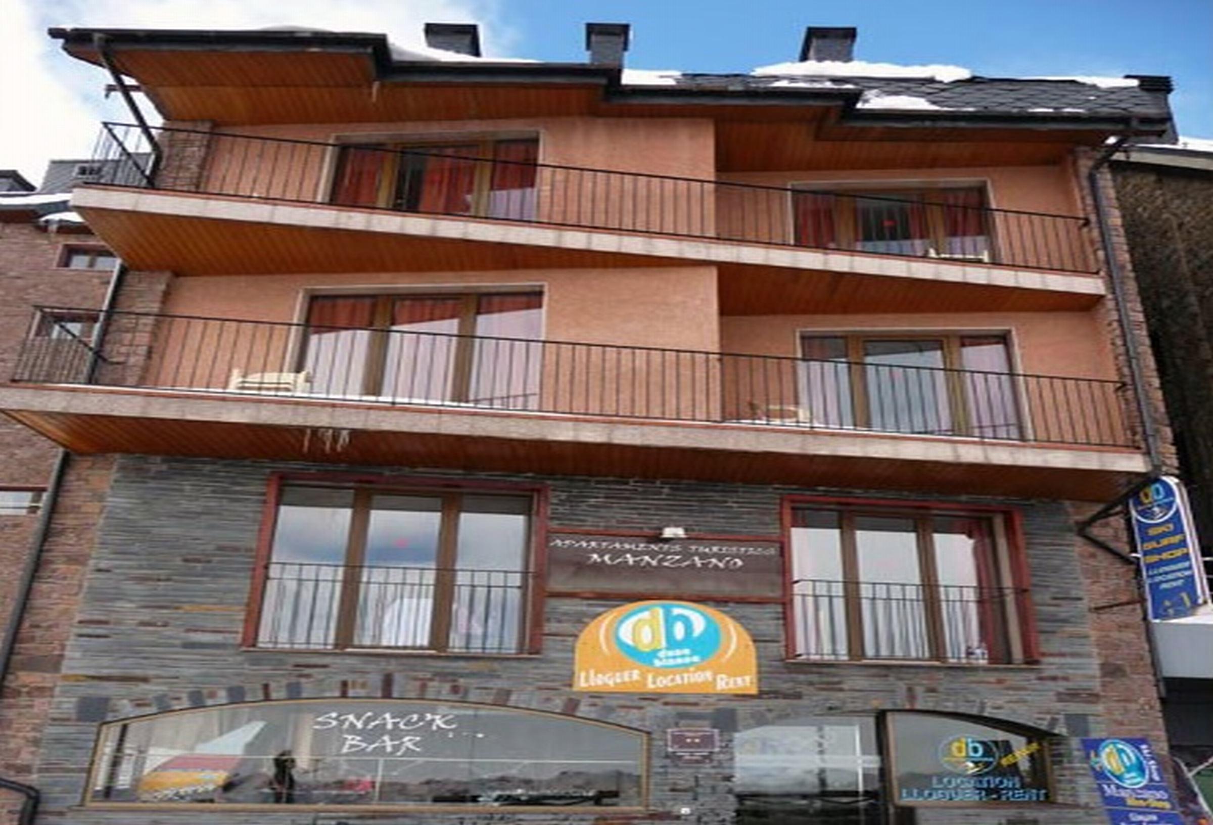 Apartaments Turistics Natural Suites Manzano 3000 1