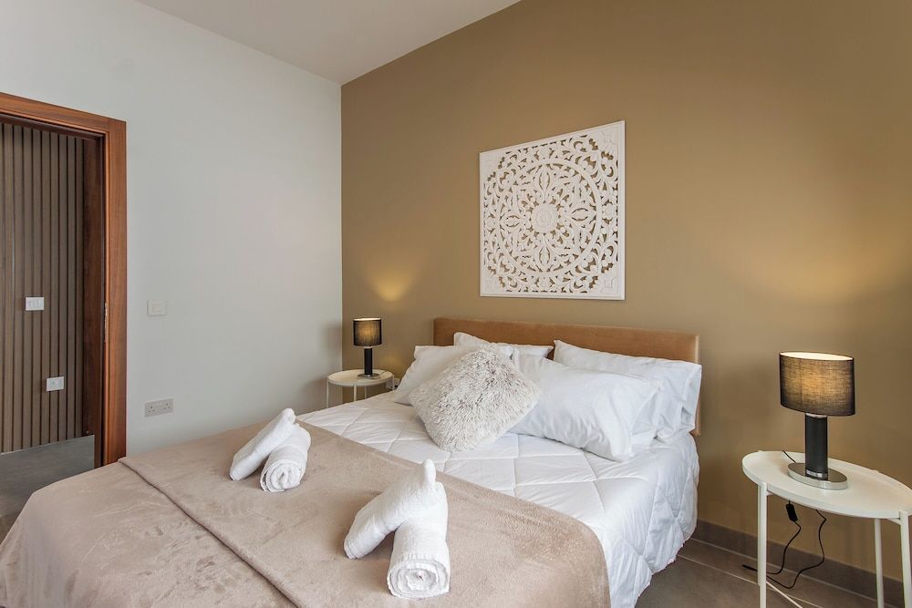 Exceptional Sunlit Apart Marsaskala Bay 2