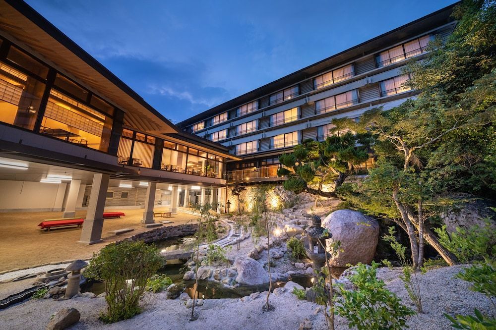 Miyajima Grand Hotel Arimoto 1