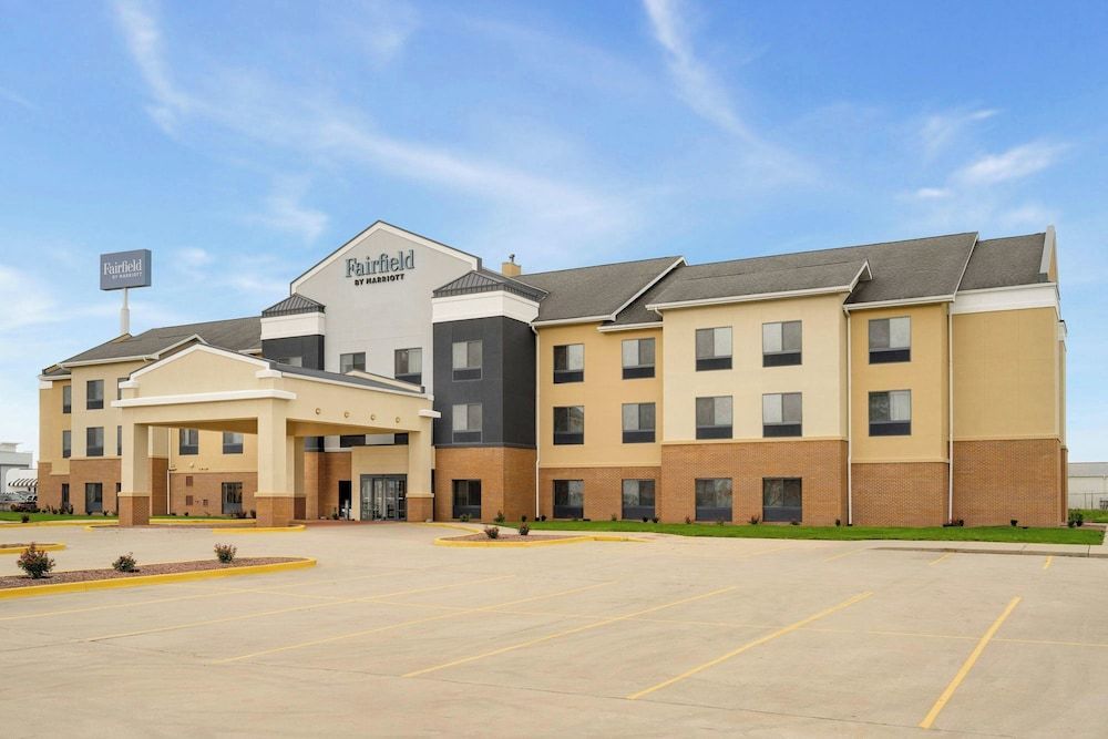 Fairfield Inn & Suites Bloomington 1