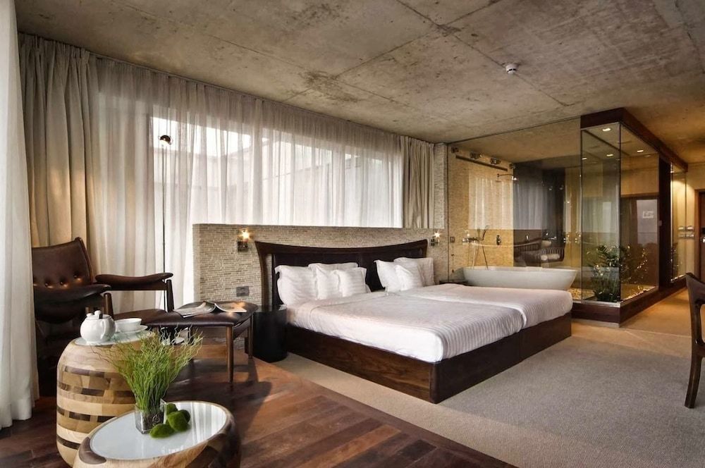 Graffit Gallery Design Hotel 1