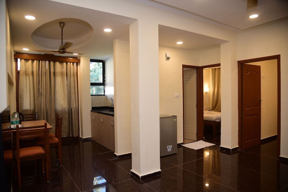 Valentines Retreat - Near Candolim Beach 1