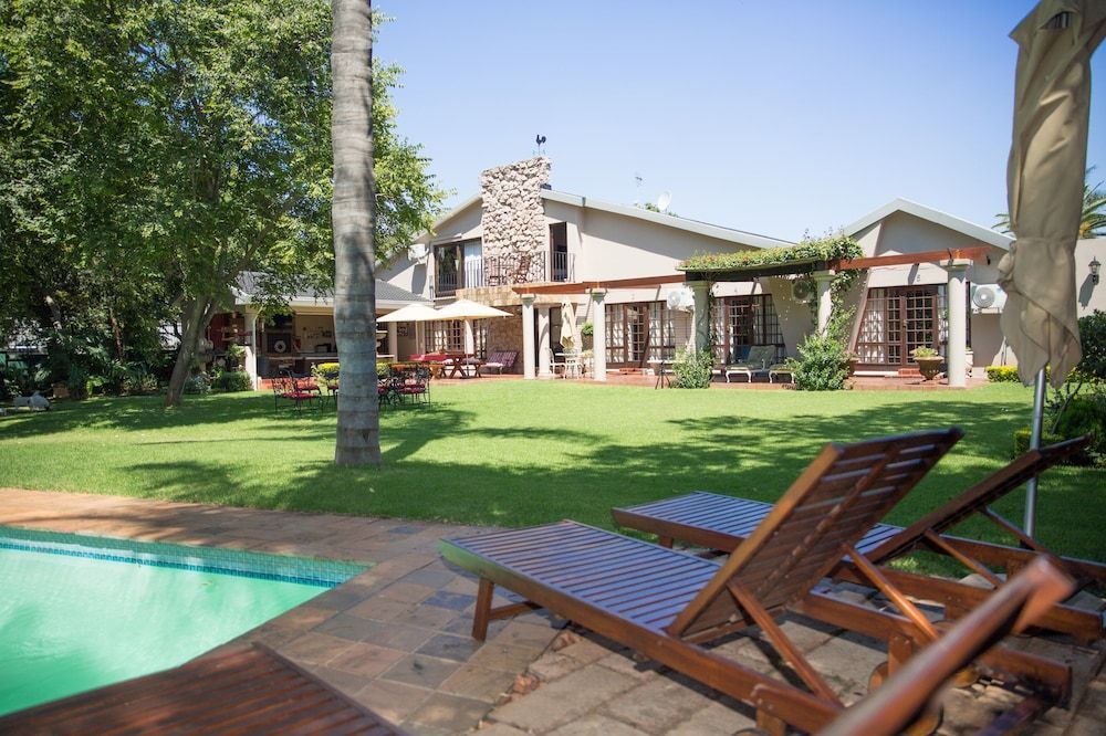 MacGregors Guest House 1