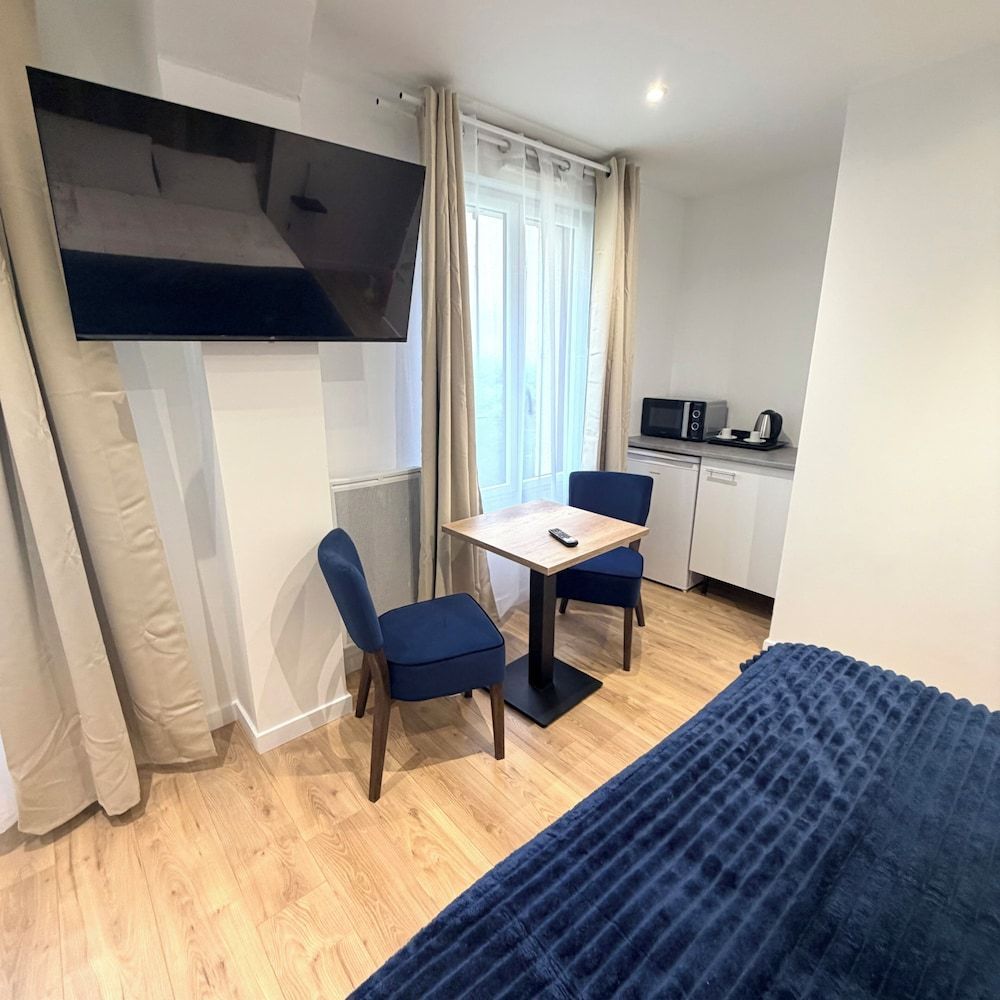 Aux Charmes - Suites Prestige et Petit Déjeuner en chambre - Cote d Opale 1