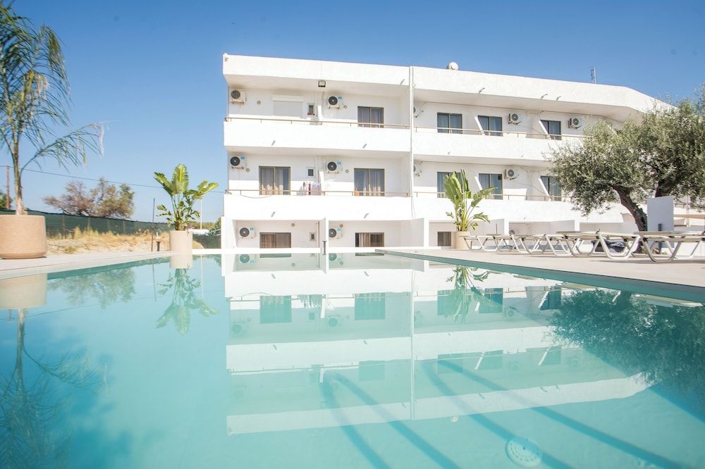 Nikos BnB 1