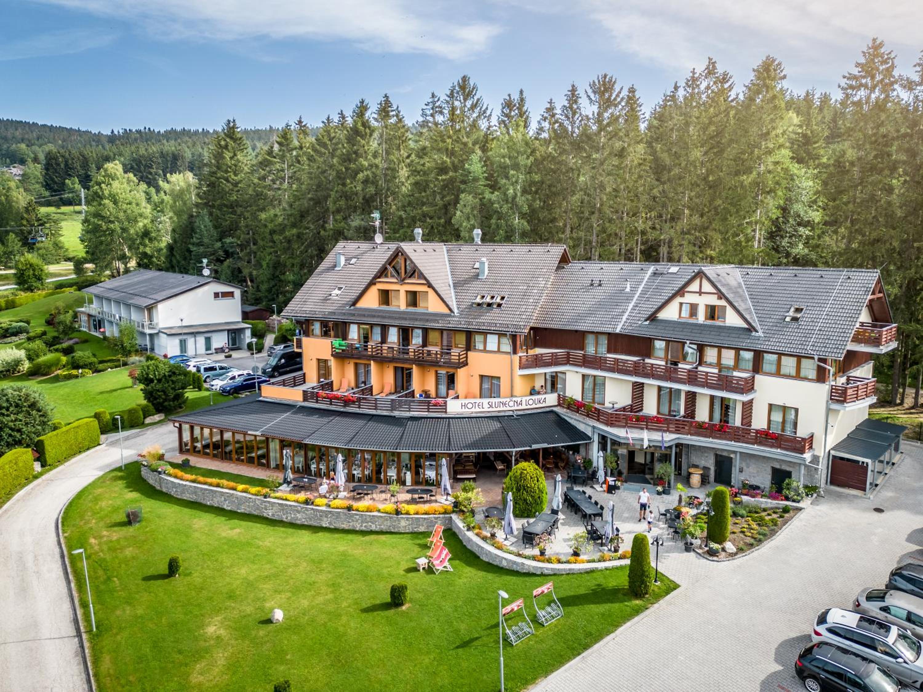 Hotel SLUNEČNÁ LOUKA 1
