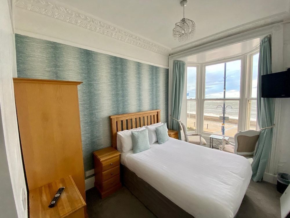 Helmsman Guesthouse 2
