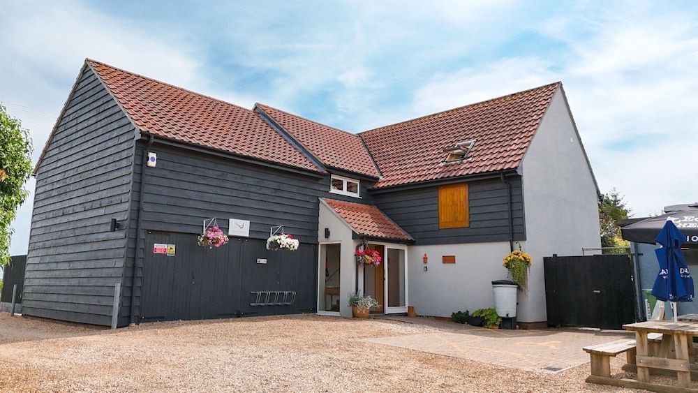 The Pheasant Public House & Hotel 2