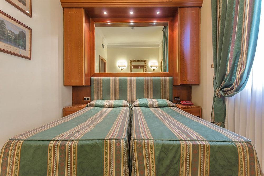 Raeli Hotel Floridia 2