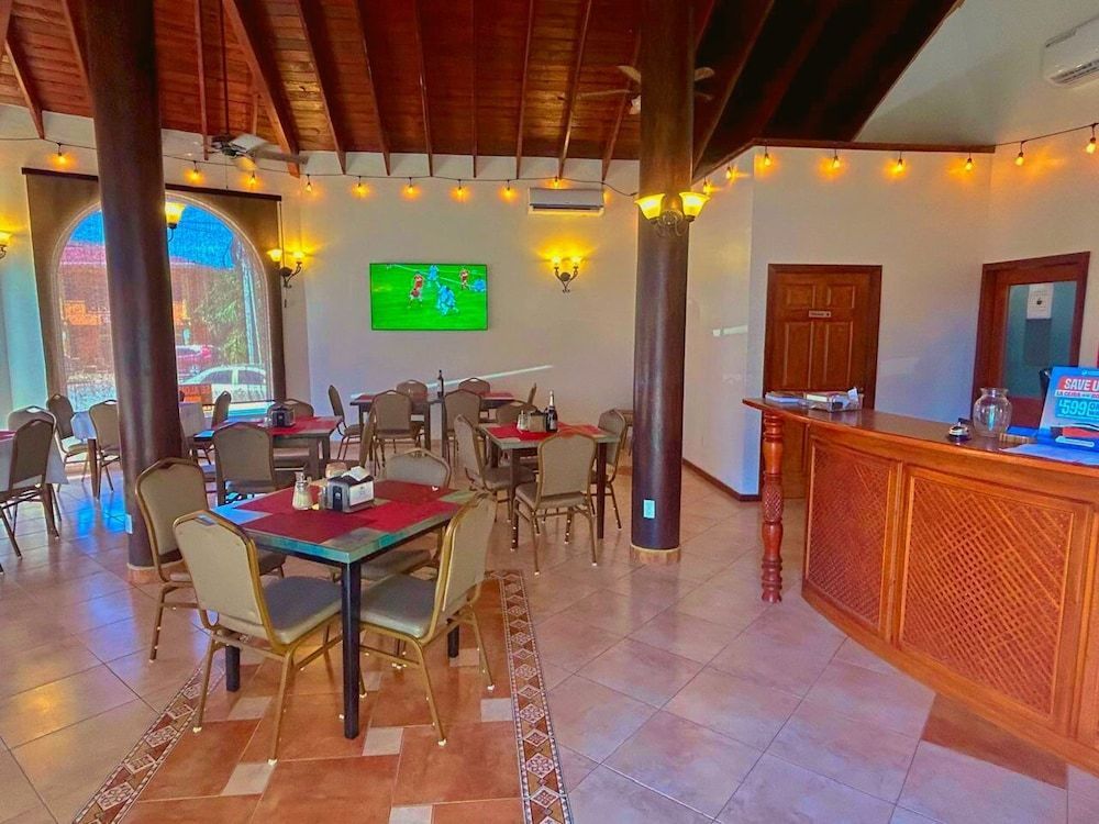 West Bay Colonial 2