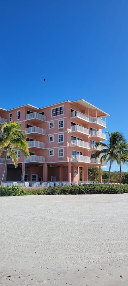 Edison Beach House 1