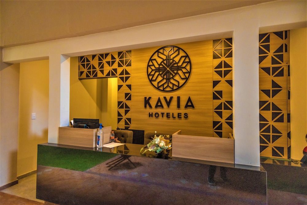 Hotel Plaza by Kavia 2