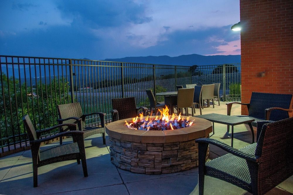 Fairfield Inn and Suites by Marriott Colorado Springs North Air Force Academy 1