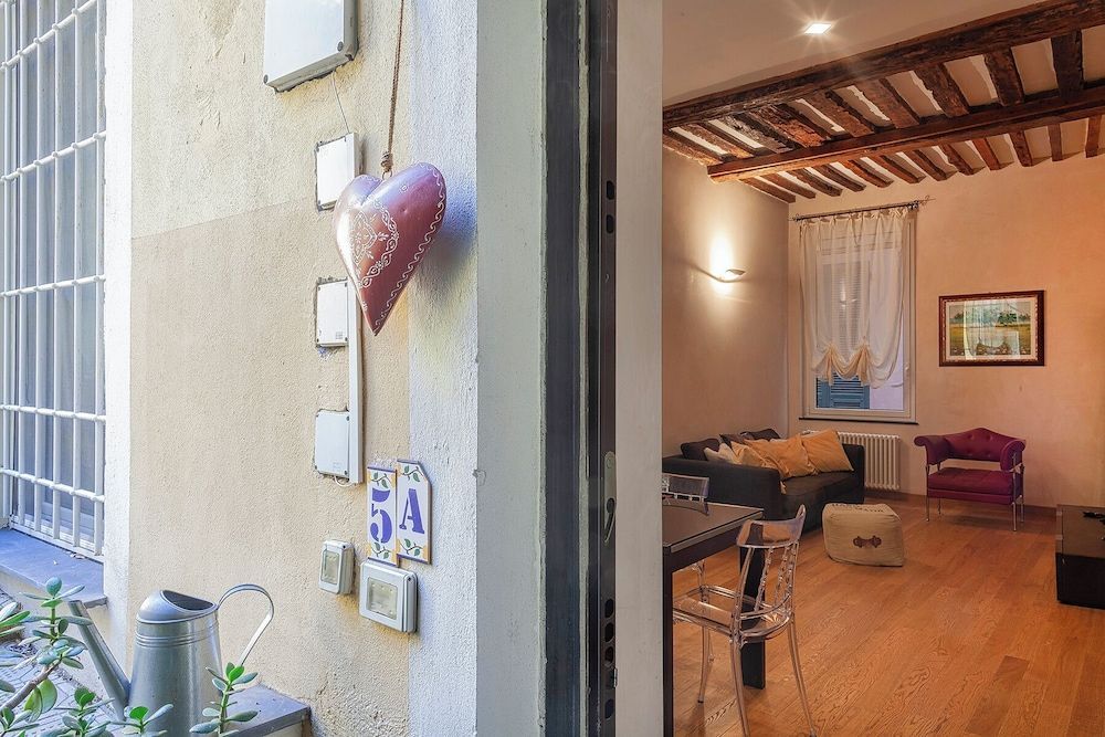 A Lovely Nest in the City by Wonderful Italy 1