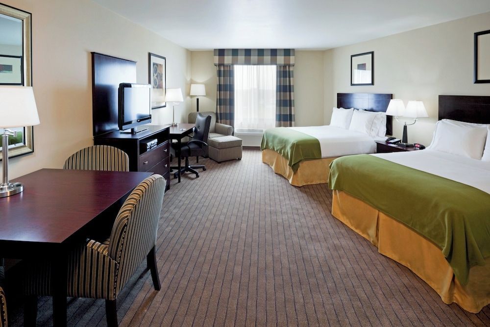 Holiday Inn Express & Suites SYRACUSE NORTH - AIRPORT AREA by IHG 1