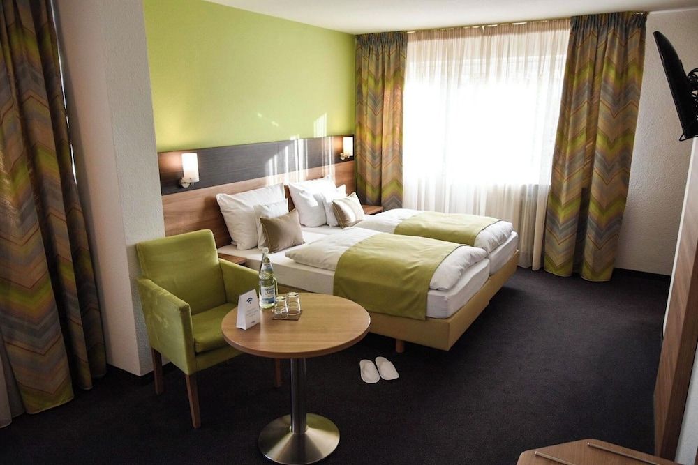 Martins Klause Airport Messe Hotel - Air Conditioning - Self Check-In available 1
