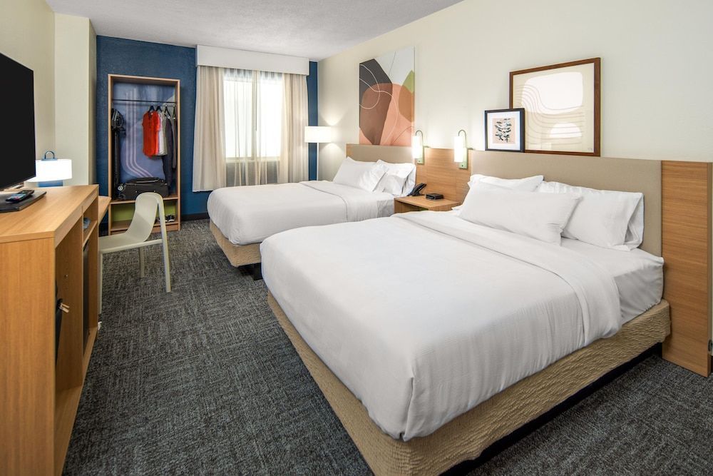 Spark By Hilton Freeport 1