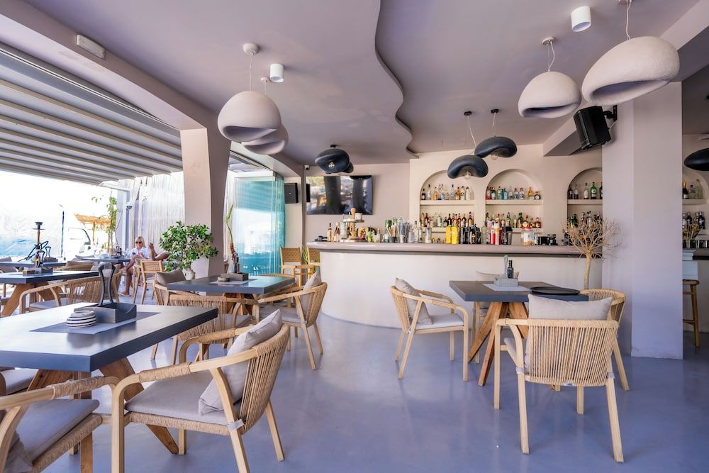 Zen Suites & Spa 1