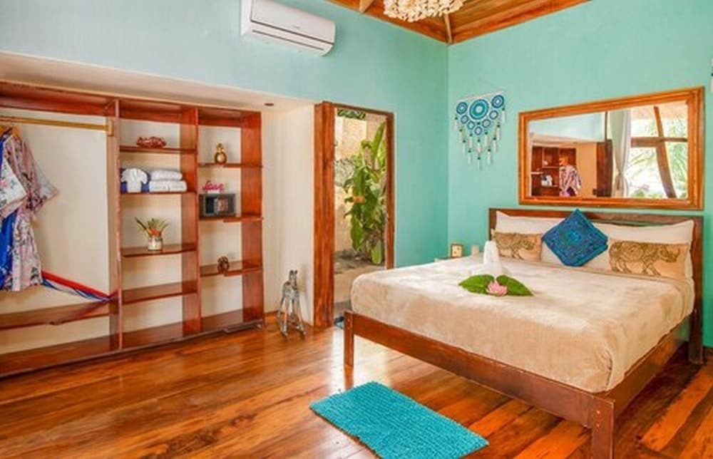 Ocho Artisan Bungalows 2