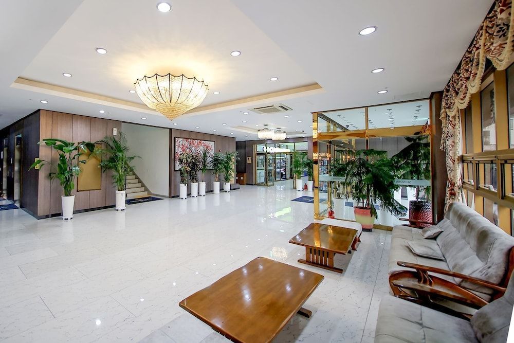 Shin Shin Hotel Jeju City 2