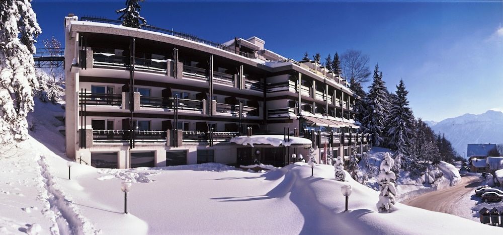 Hôtel de la Forêt 1