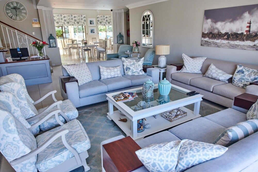 The Hamptons Guest House 2