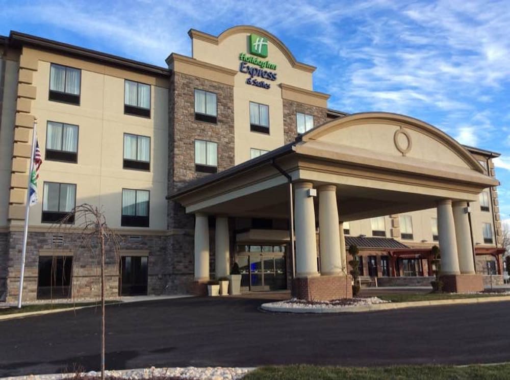 Holiday Inn Express & Suites BUTLER by IHG 1