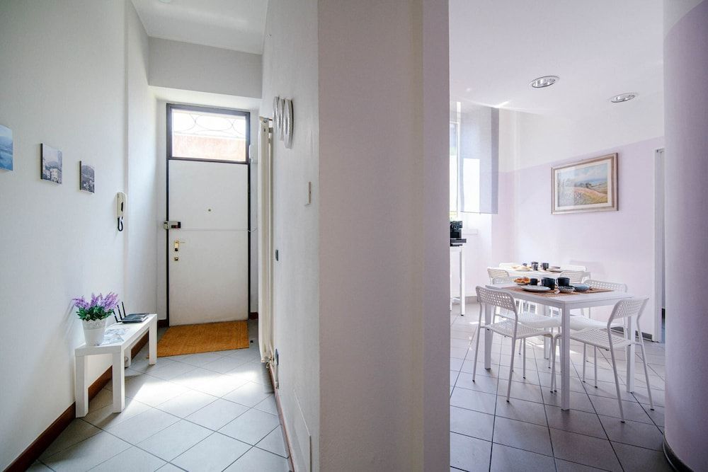 Downtown Rooms 2