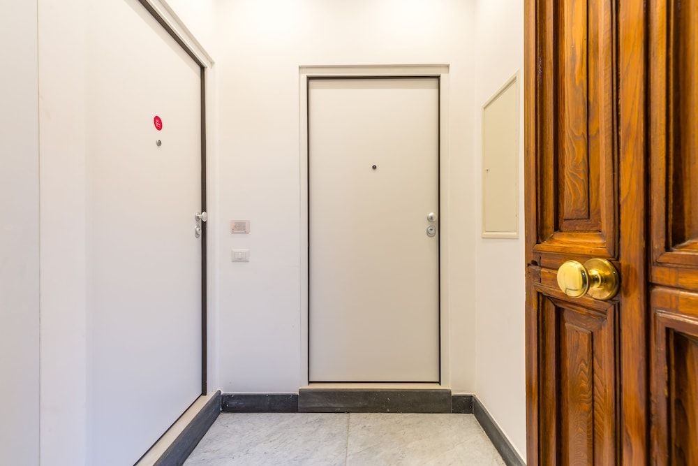 Colonna Apartments by Wonderful Italy 2