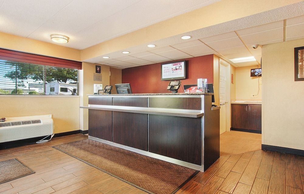 Red Roof Inn Canton 2