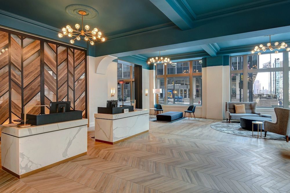 Courtyard by Marriott Cincinnati Downtown 2