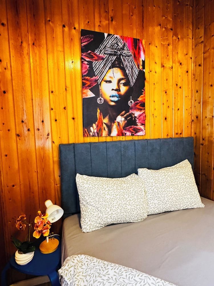 Cozy 3BR Apt with Garden Sleeps 10 2