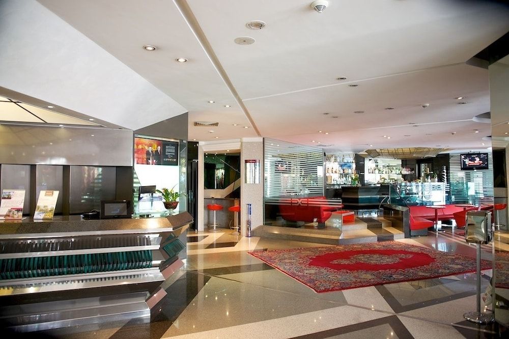 Executive Luxury Hotel 2