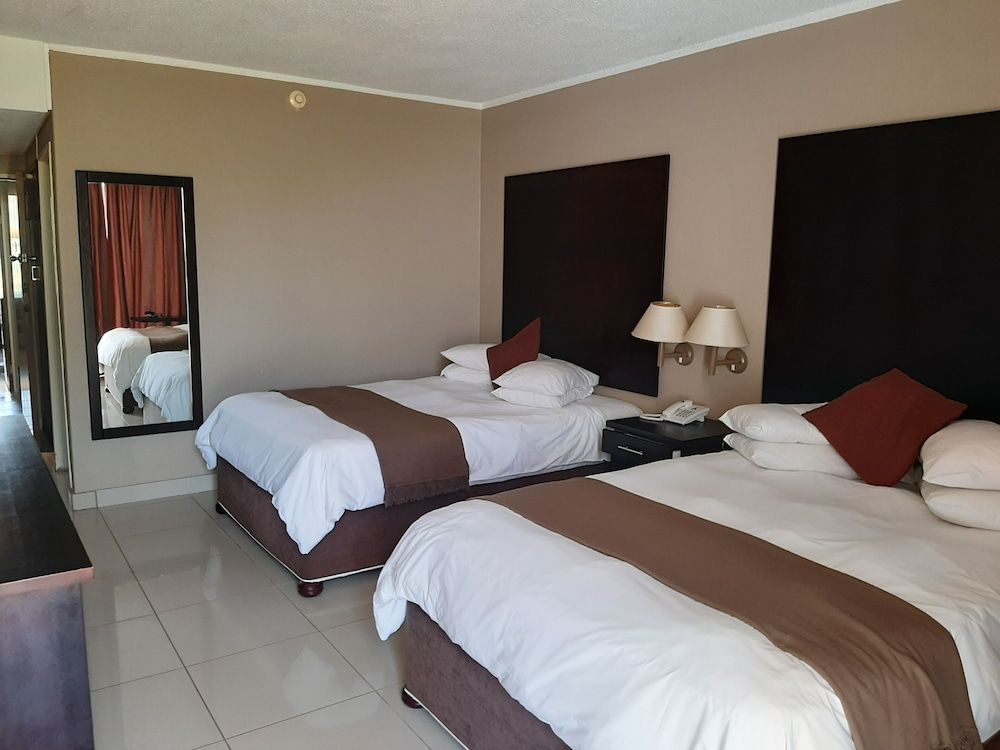 Wilderness Beach Hotel 1