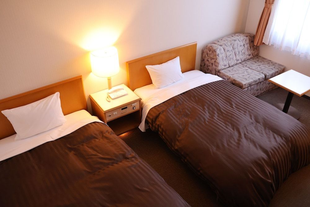 Sakaide Grand Hotel 1