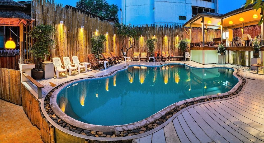 Wild Orchid Villa Bangkok 1