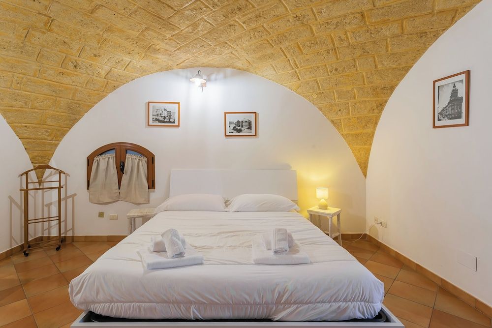 Sechi's Home by Wonderful Italy 1