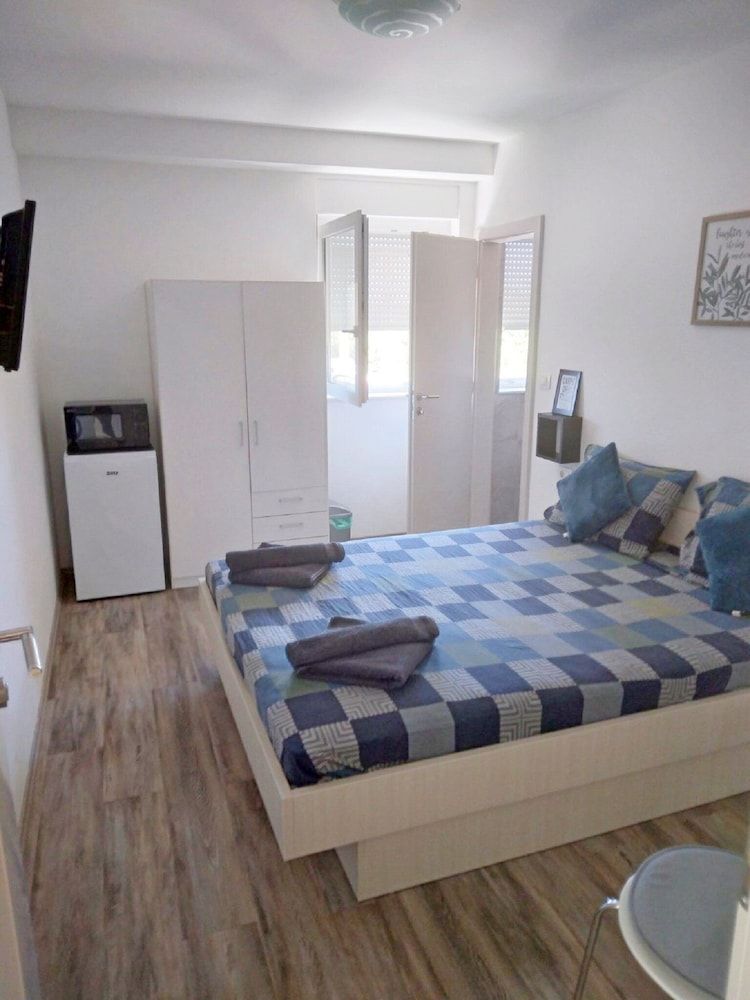 Bovolini's Room 1