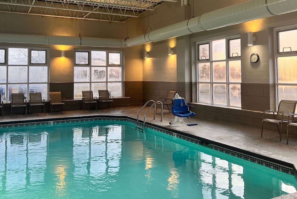 La Quinta by Wyndham Detroit Utica 1