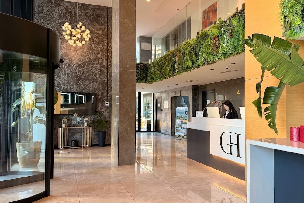The Grandeur Hotel 2