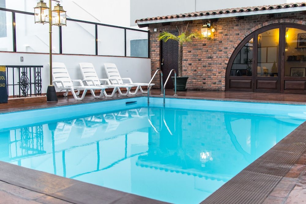 Apart Hotel El Doral 1