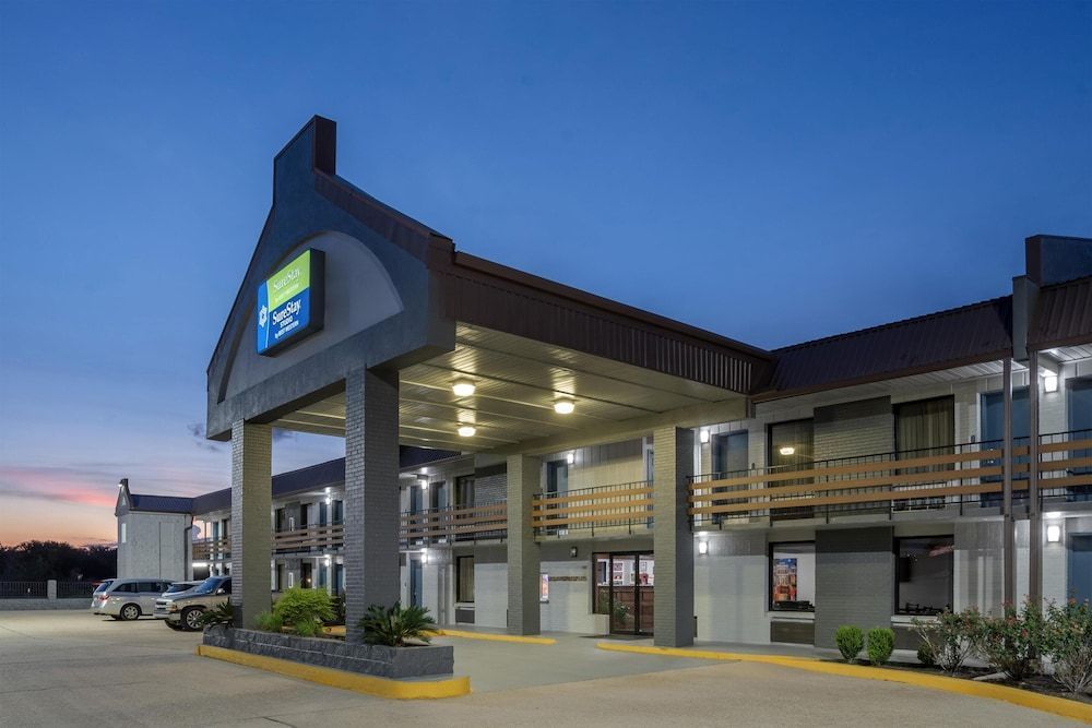 SureStay Studio by Best Western Gonzales 1