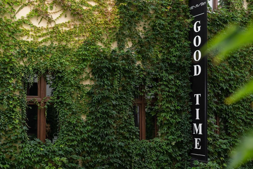 Good Time Aparthotel 1