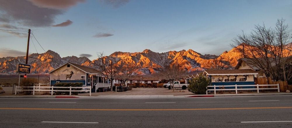 Mt Williamson Motel and Basecamp 1